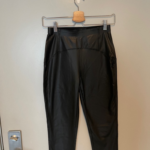 Akira faux leather leggings - Picture 2 of 13